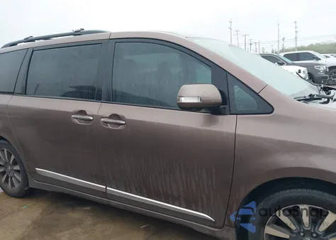 2018 Toyota Sienna Limited Premium 7 Passenger from USA, damaged, VIN 5TDYZ3DCXJS962853